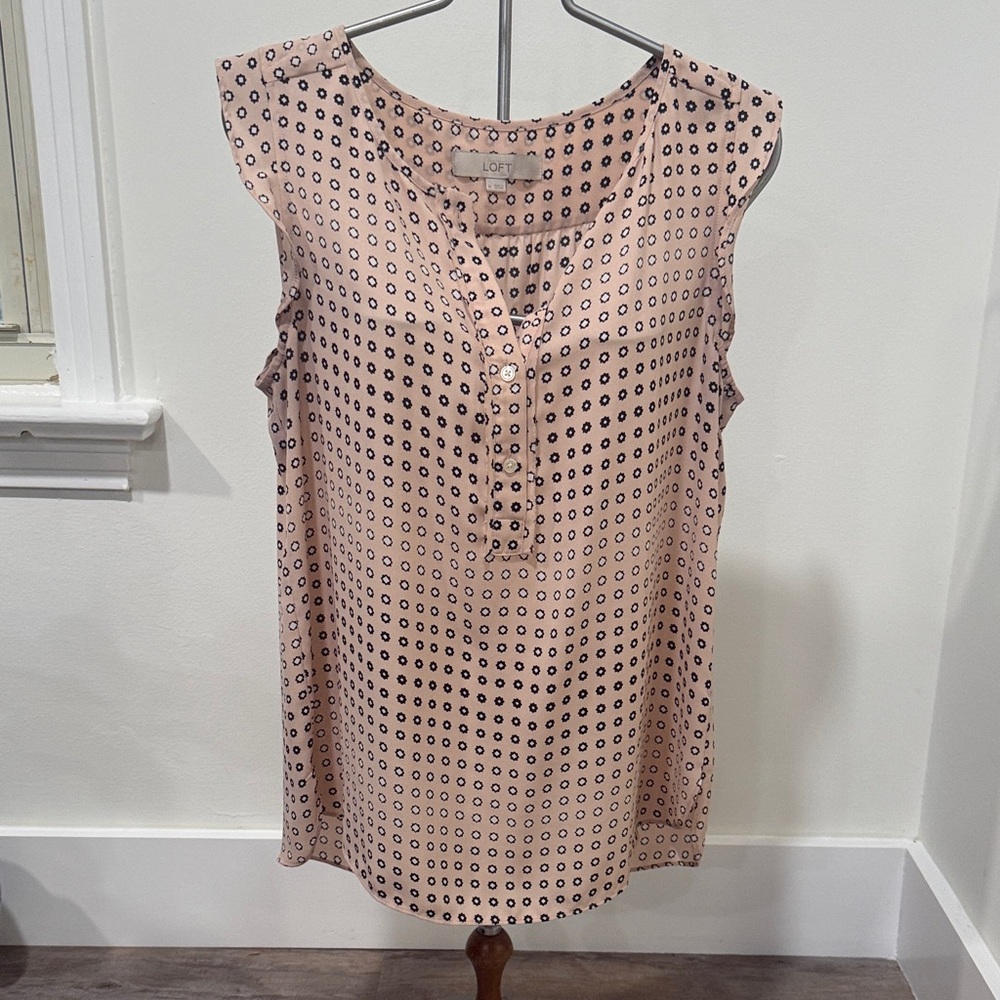 Ann Taylor Loft Abstract Print Women's M Ruffled Cap Sleeve
